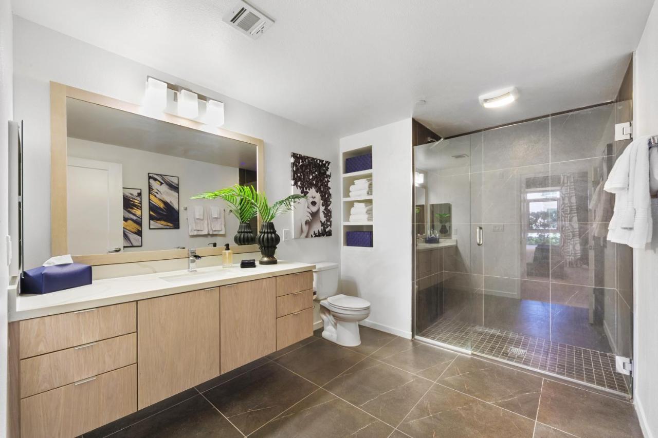 Beverly Grove Chic City Oasis 2 Bedroom Apt With Den 138 ลอสแอนเจลิส ภายนอก รูปภาพ
