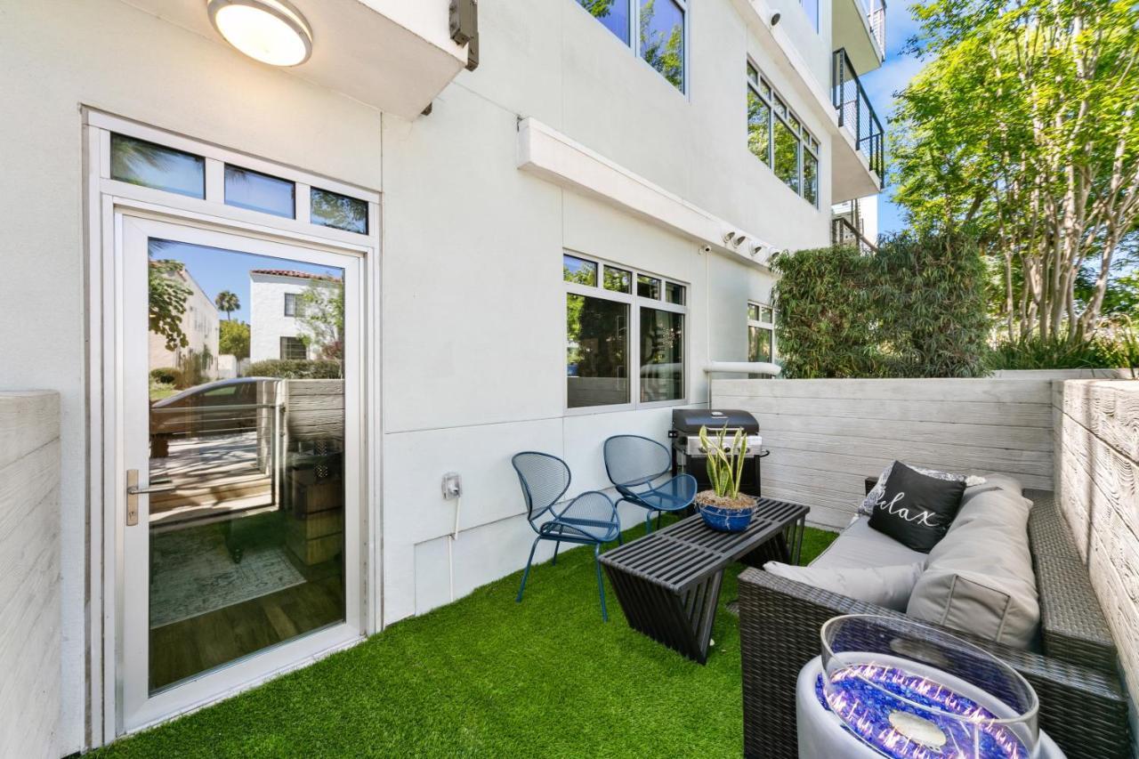 Beverly Grove Chic City Oasis 2 Bedroom Apt With Den 138 ลอสแอนเจลิส ภายนอก รูปภาพ
