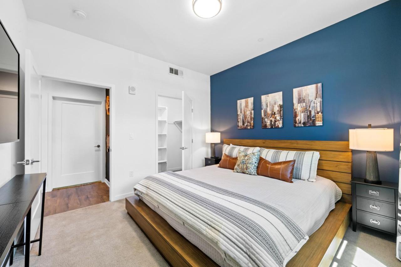 Beverly Grove Chic City Oasis 2 Bedroom Apt With Den 138 ลอสแอนเจลิส ภายนอก รูปภาพ