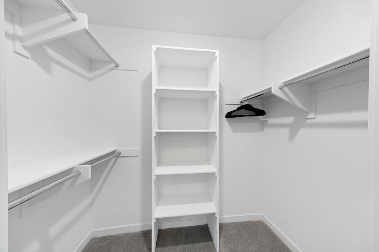 Beverly Grove Chic City Oasis 2 Bedroom Apt With Den 138 ลอสแอนเจลิส ภายนอก รูปภาพ