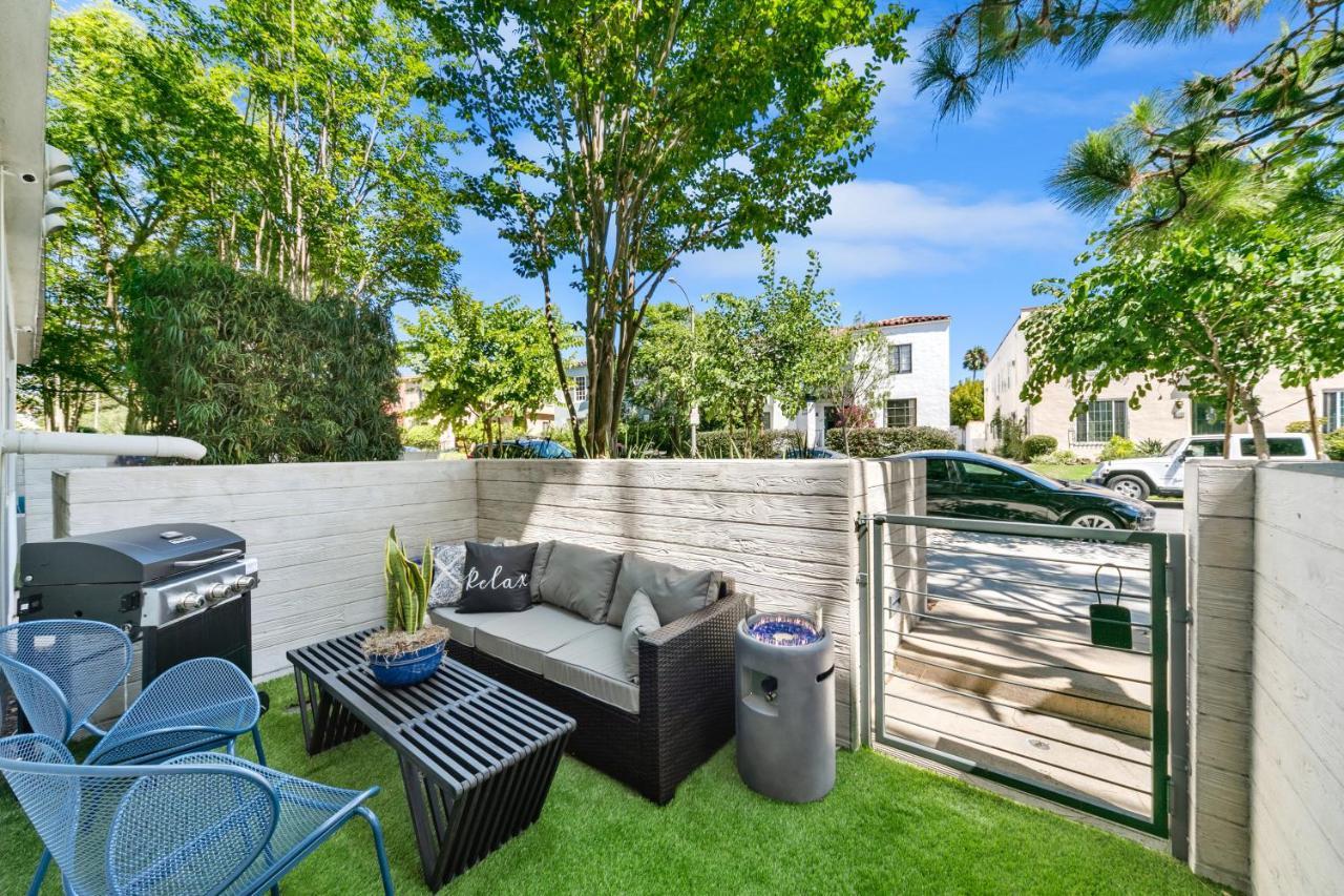 Beverly Grove Chic City Oasis 2 Bedroom Apt With Den 138 ลอสแอนเจลิส ภายนอก รูปภาพ