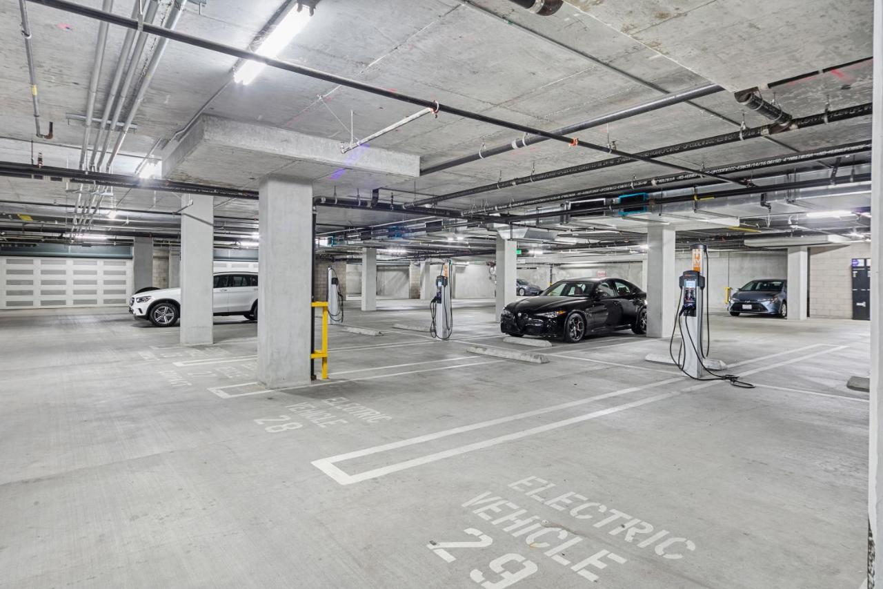 Beverly Grove Chic City Oasis 2 Bedroom Apt With Den 138 ลอสแอนเจลิส ภายนอก รูปภาพ