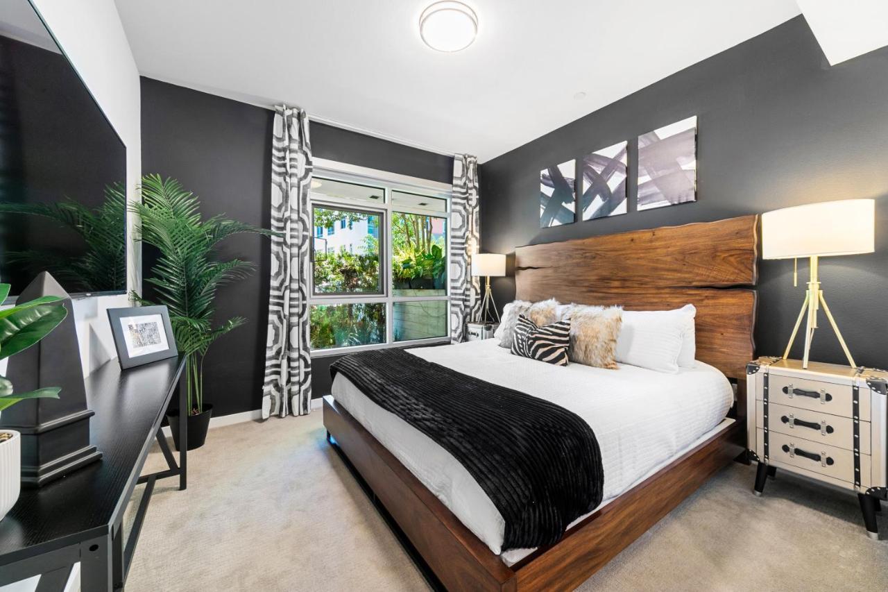 Beverly Grove Chic City Oasis 2 Bedroom Apt With Den 138 ลอสแอนเจลิส ภายนอก รูปภาพ